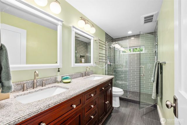 501 SE Sycamore Place, Issaquah, WA 98027