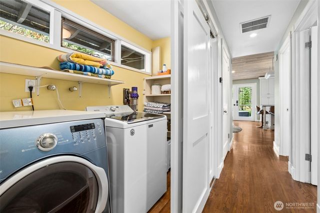 501 SE Sycamore Place, Issaquah, WA 98027