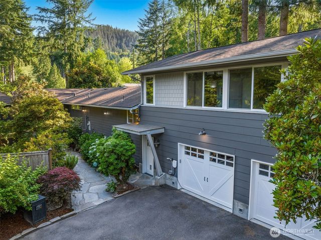 501 SE Sycamore Place, Issaquah, WA 98027