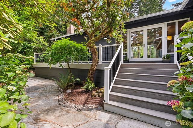 501 SE Sycamore Place, Issaquah, WA 98027