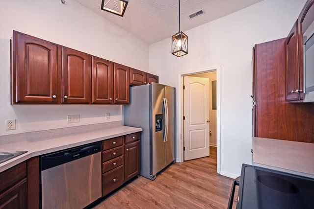 1888 Mimosa Trail, 304, Florence, KY 41042