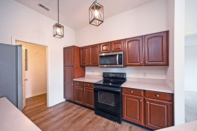 1888 Mimosa Trail, 304, Florence, KY 41042