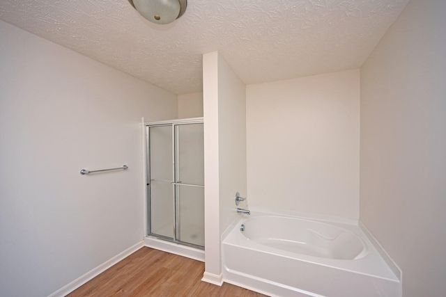 1888 Mimosa Trail, 304, Florence, KY 41042