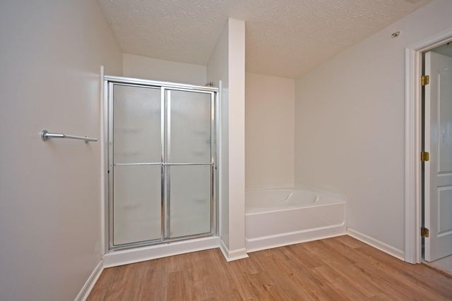 1888 Mimosa Trail, 304, Florence, KY 41042