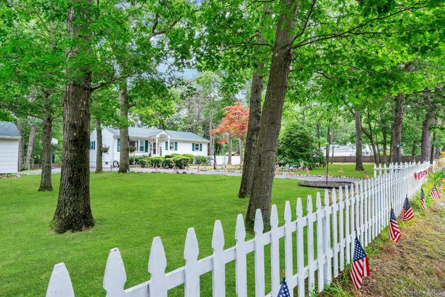 235 Highview Drive, Calverton, NY 11933