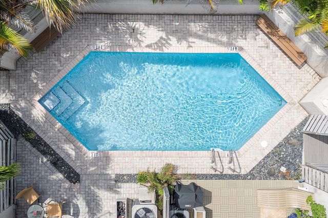 610 SE 14th Ct 6, Fort Lauderdale, FL 33316
