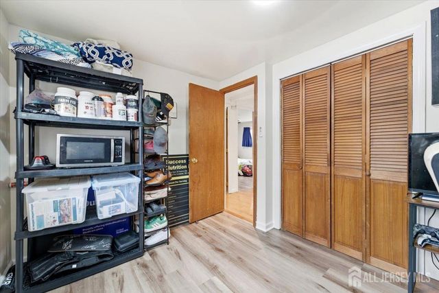 23 Mark Drive, High Bridge, NJ 08829