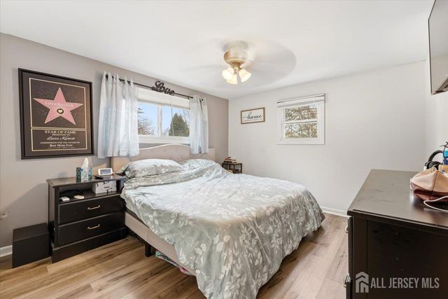 23 Mark Drive, High Bridge, NJ 08829