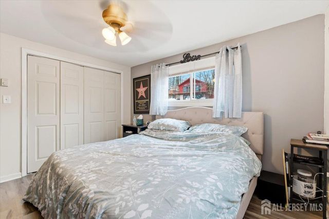 23 Mark Drive, High Bridge, NJ 08829