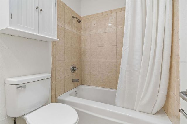 830 LA JOLLA AVENUE, Sun City Center, FL 33573