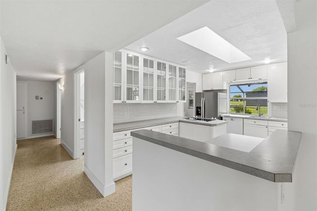 830 LA JOLLA AVENUE, Sun City Center, FL 33573