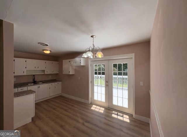 285 Queen Helen Lane, Jonesboro, GA 30236