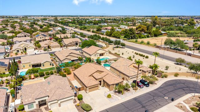 4982 E LA COSTA Drive, Chandler, AZ 85249