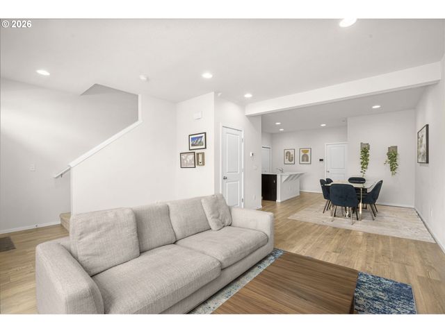 16328 Nw ERNST St, Portland, OR 97229