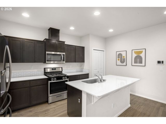 16328 Nw ERNST St, Portland, OR 97229