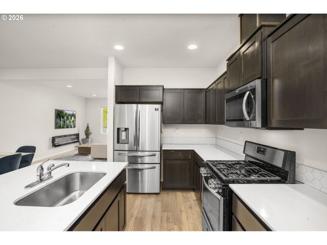 16328 Nw ERNST St, Portland, OR 97229