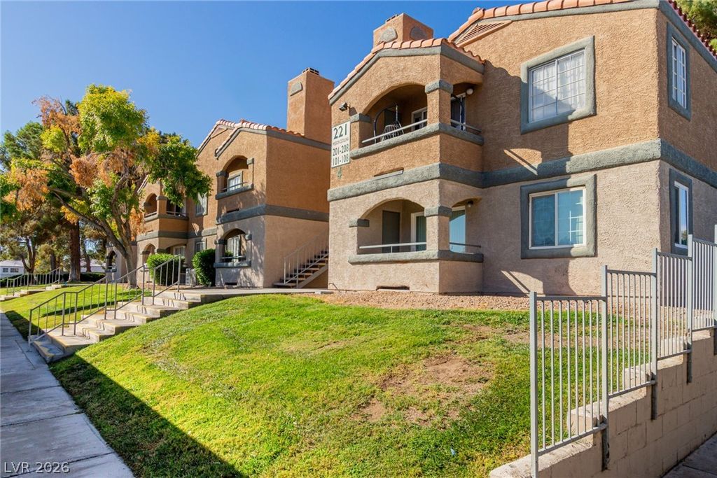 221 Mission Catalina Lane 101, Las Vegas, NV 89107