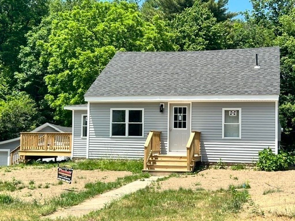 51 Wheeler Ave, Orange, MA 01364