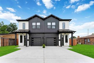 9227 Ashville Drive B, Houston, TX 77051