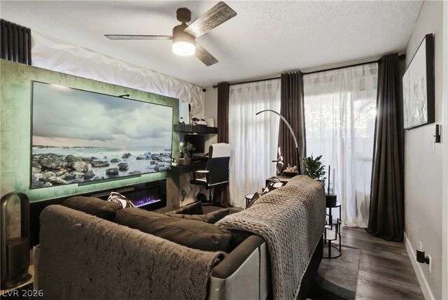 4321 Gannet Circle 199, Las Vegas, NV 89103