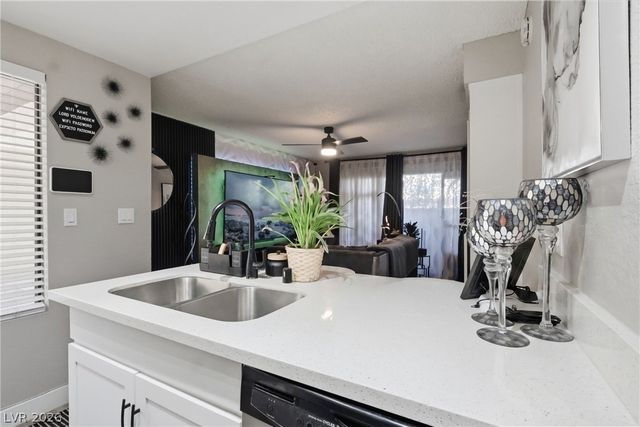 4321 Gannet Circle 199, Las Vegas, NV 89103