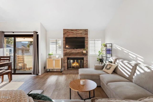 6543 Stoney View Lane 2, Simi Valley, CA 93063