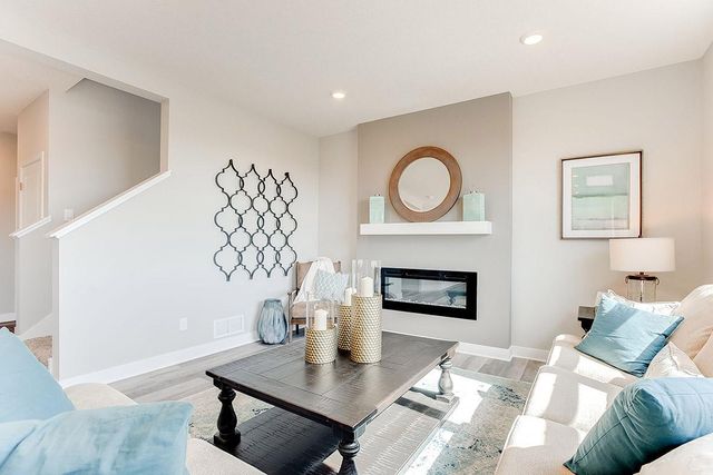 2087 Rainier Drive, Shakopee, MN 55379