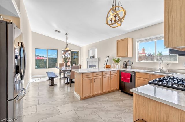 3890 Dusty Coral Street, Las Vegas, NV 89147