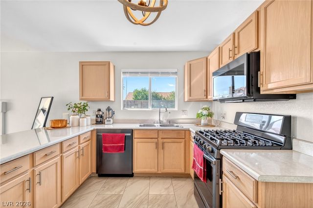 3890 Dusty Coral Street, Las Vegas, NV 89147