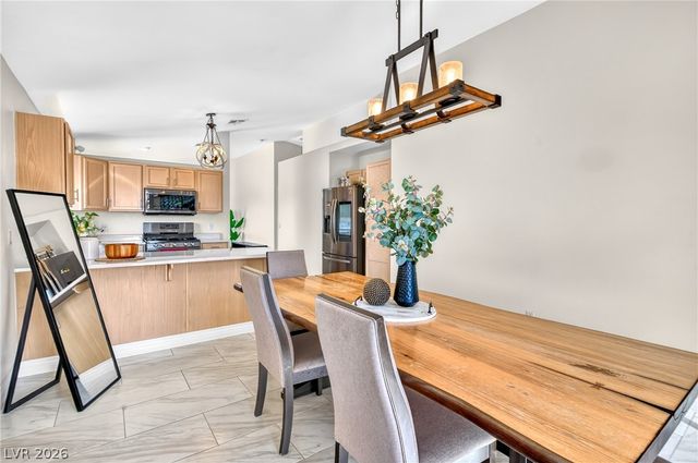 3890 Dusty Coral Street, Las Vegas, NV 89147