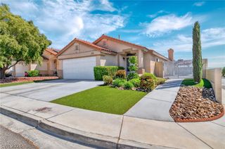 3890 Dusty Coral Street, Las Vegas, NV 89147