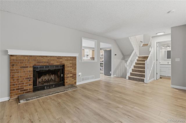 5016 S Ventura Street, Aurora, CO 80015