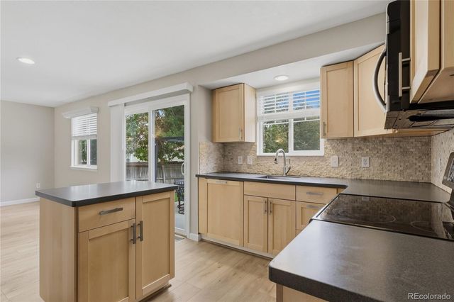 5016 S Ventura Street, Aurora, CO 80015