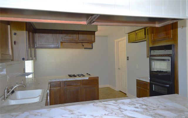 1333 Runneburg Road, Crosby, TX 77532