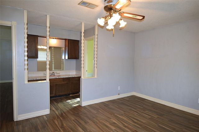 1333 Runneburg Road, Crosby, TX 77532