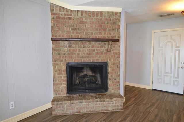 1333 Runneburg Road, Crosby, TX 77532