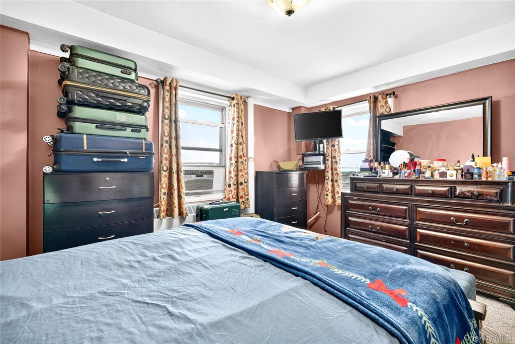 5 Fordham Hill Oval 16B, Bronx, NY 10468 — photo 4