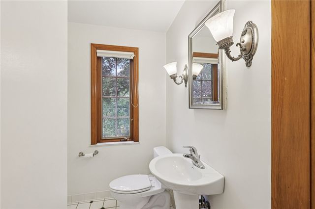 12 Holland Road, Churchill Boro, PA 15235