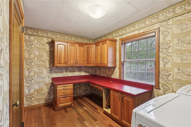 12 Holland Road, Churchill Boro, PA 15235