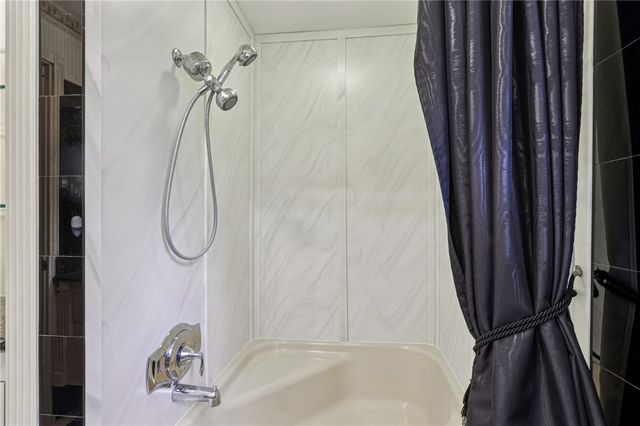 12 Holland Road, Churchill Boro, PA 15235