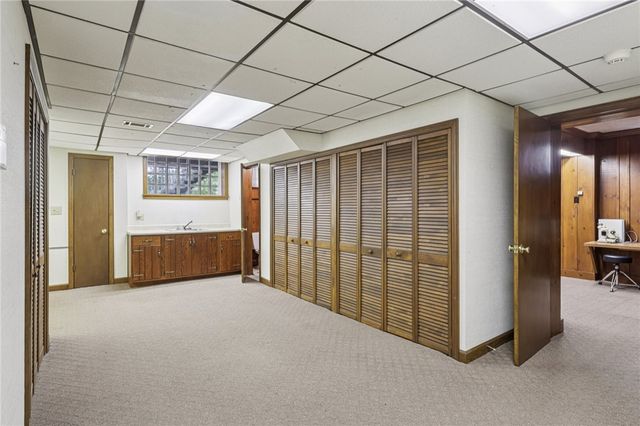 12 Holland Road, Churchill Boro, PA 15235