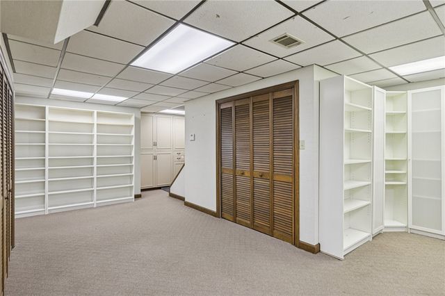 12 Holland Road, Churchill Boro, PA 15235