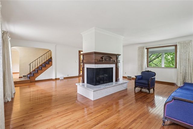 12 Holland Road, Churchill Boro, PA 15235