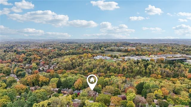 12 Holland Road, Churchill Boro, PA 15235