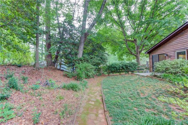 498 Candlewick Lane, Lilburn, GA 30047