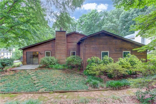 498 Candlewick Lane, Lilburn, GA 30047