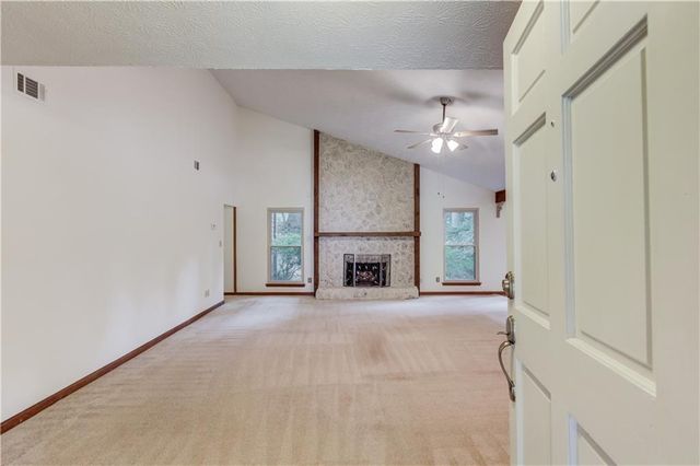 498 Candlewick Lane, Lilburn, GA 30047