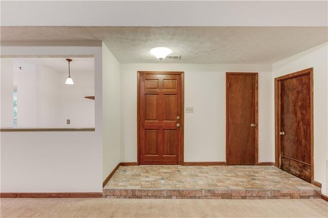 498 Candlewick Lane, Lilburn, GA 30047