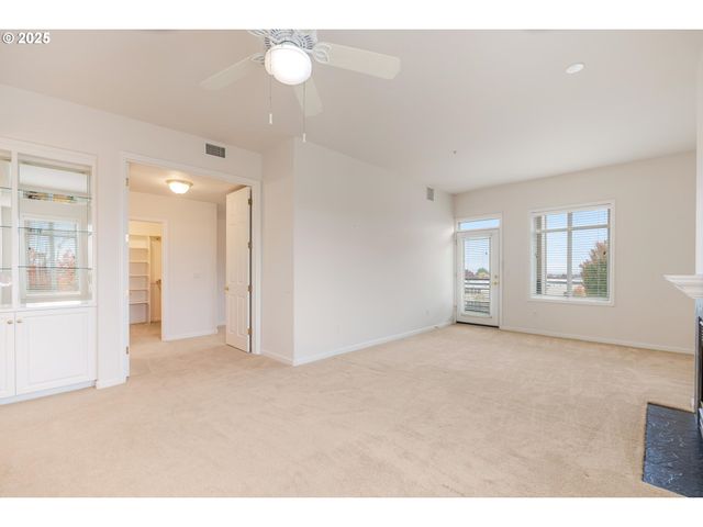 4884 Nw PROMENADE Ter 312 A, Portland, OR 97229