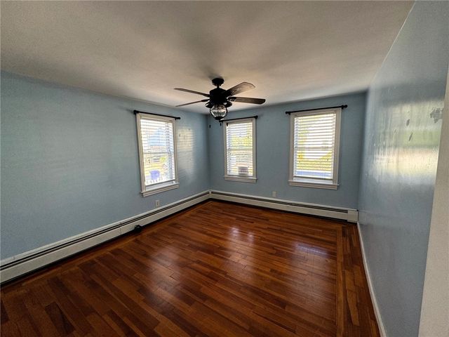 46 Mount Hope Avenue, Bristol, RI 02809